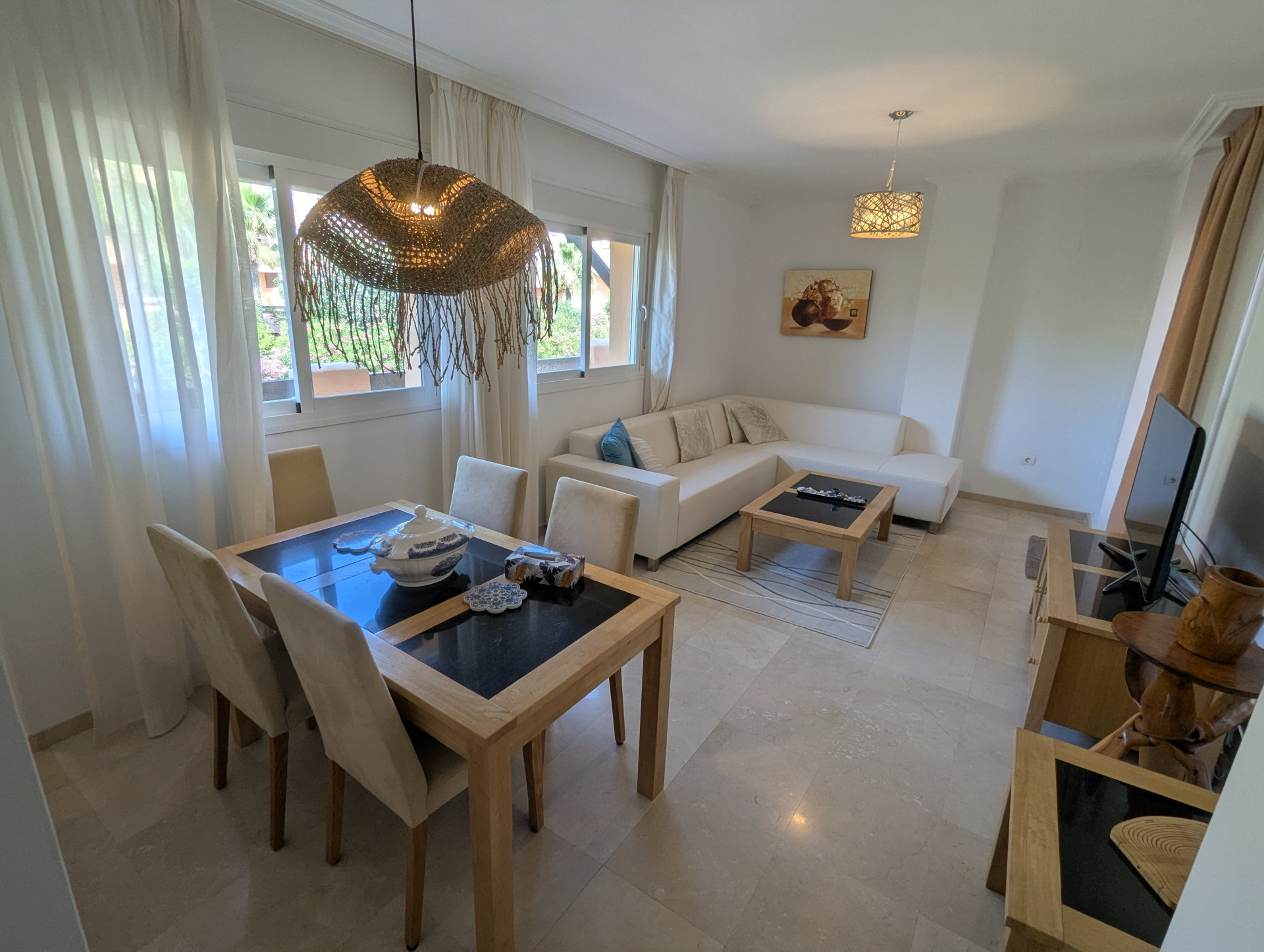 Charmantes Penthouse-Duplex mit großzügiger Dachterrasse und traumhaftem Panoramablick