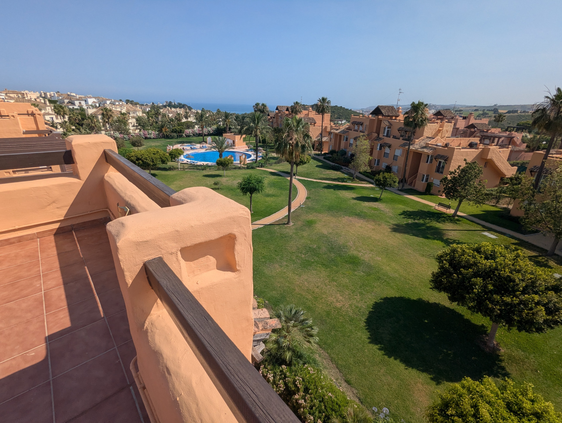 Charmantes Penthouse-Duplex mit großzügiger Dachterrasse und traumhaftem Panoramablick