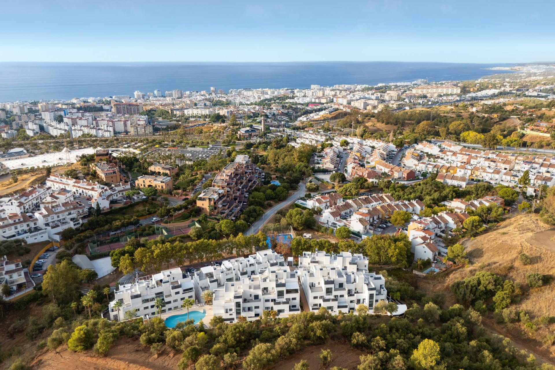 Moderne 2-Zimmer-Wohnung mit Südterrasse in Marbella