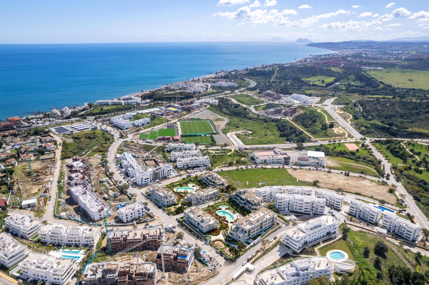 Exklusive Boutique-Residenz in Estepona für modernes mediterranes Wohnen, Wellness und Komfort.