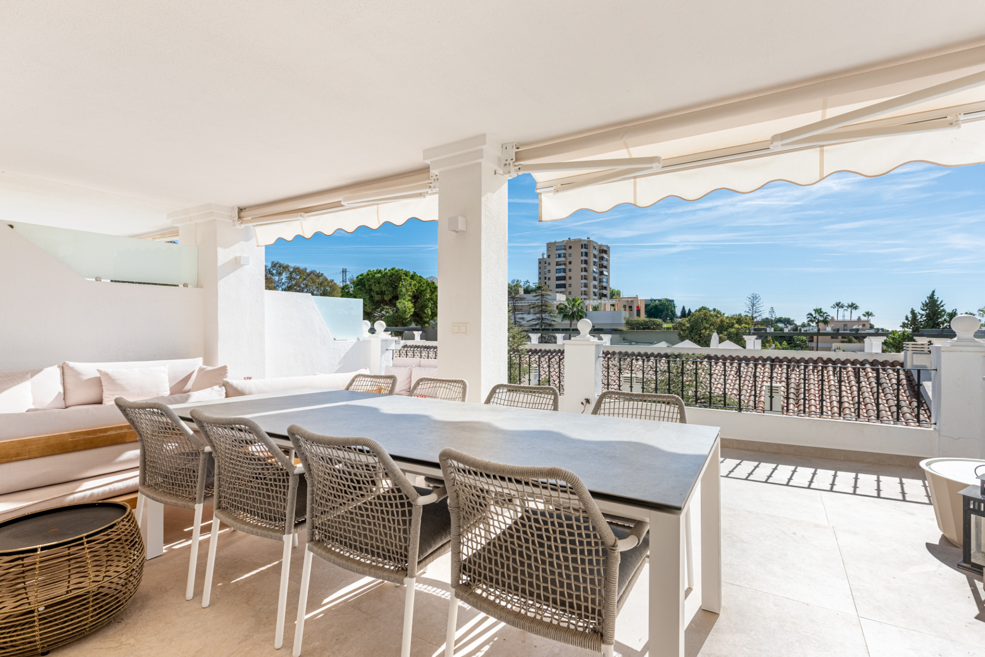 Neu renoviertes Reihenhaus in Aloha Gärten mit Panoramablick