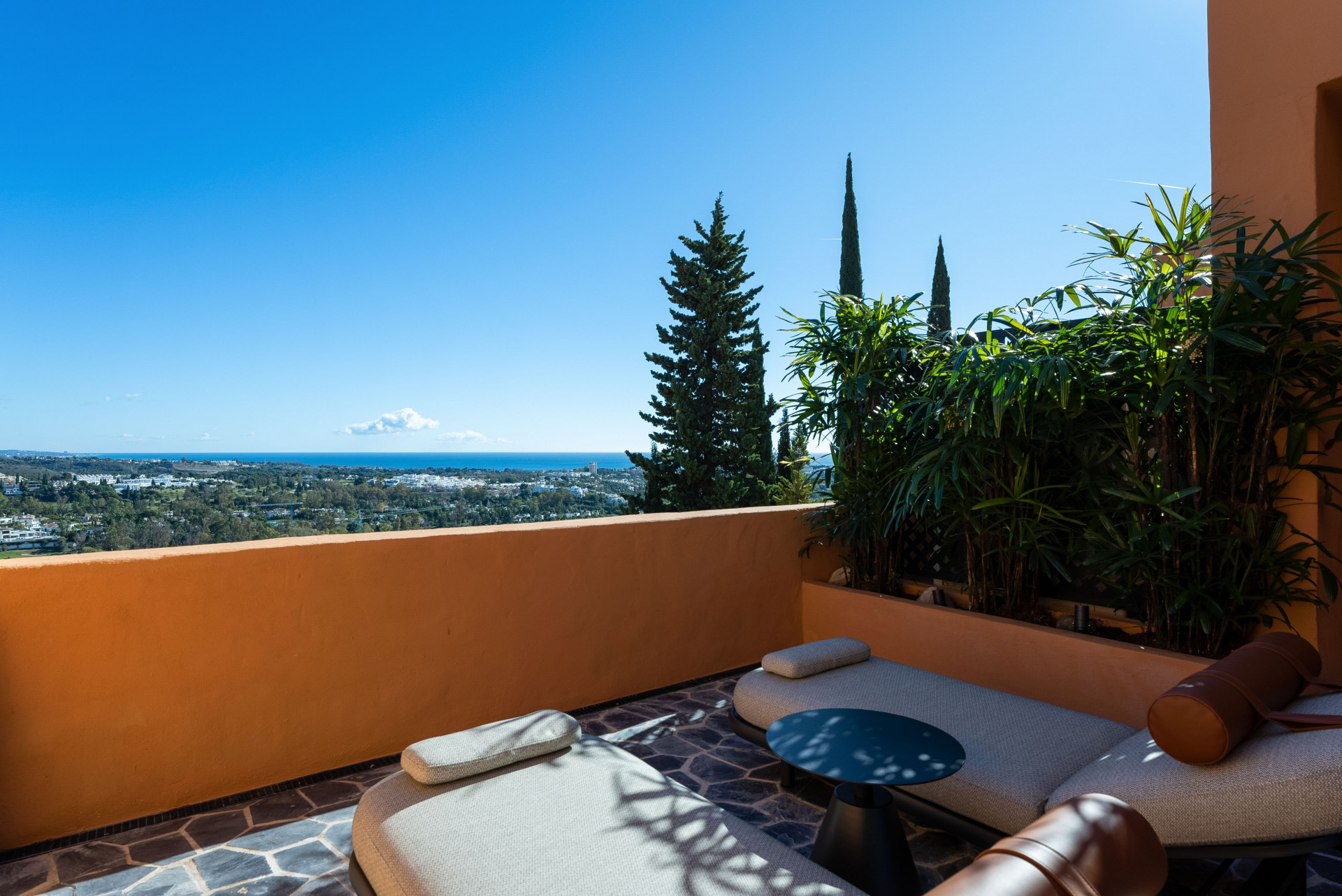 Luxus-Duplex-Penthouse in Nueva Andalucía