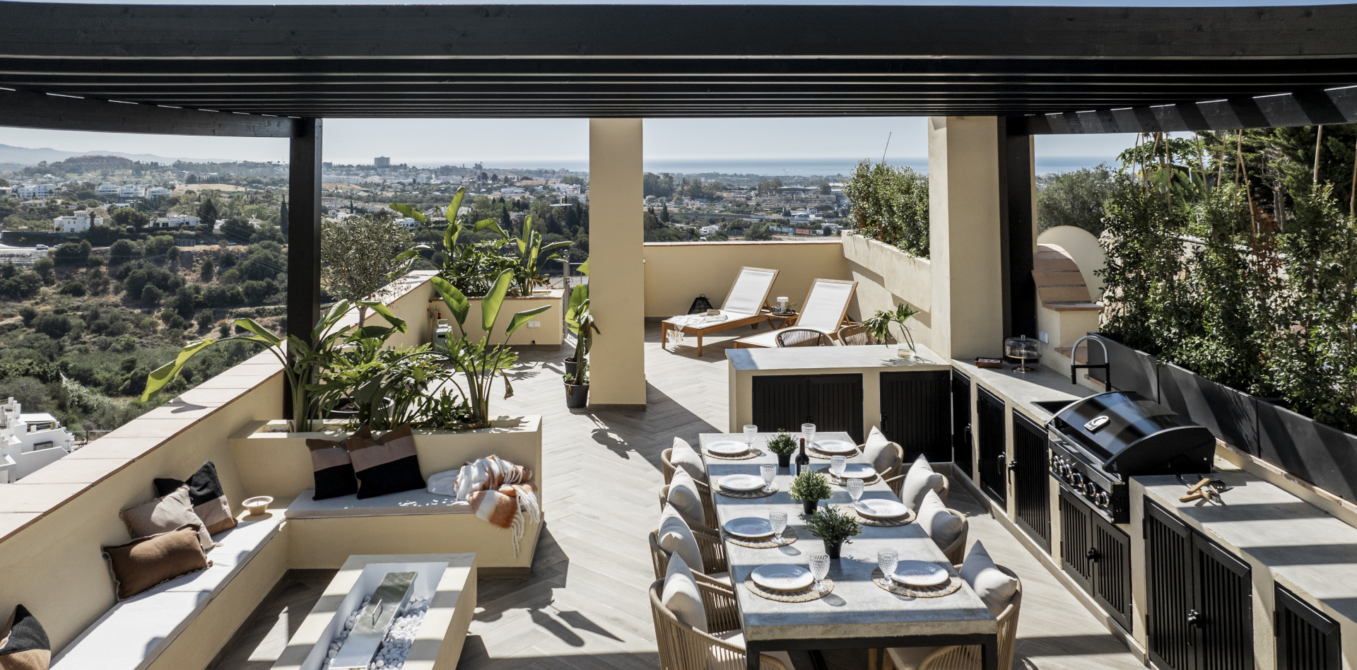 Wunderschönes 3-Schlafzimmer Duplex Penthouse mit atemberaubendem Meerblick