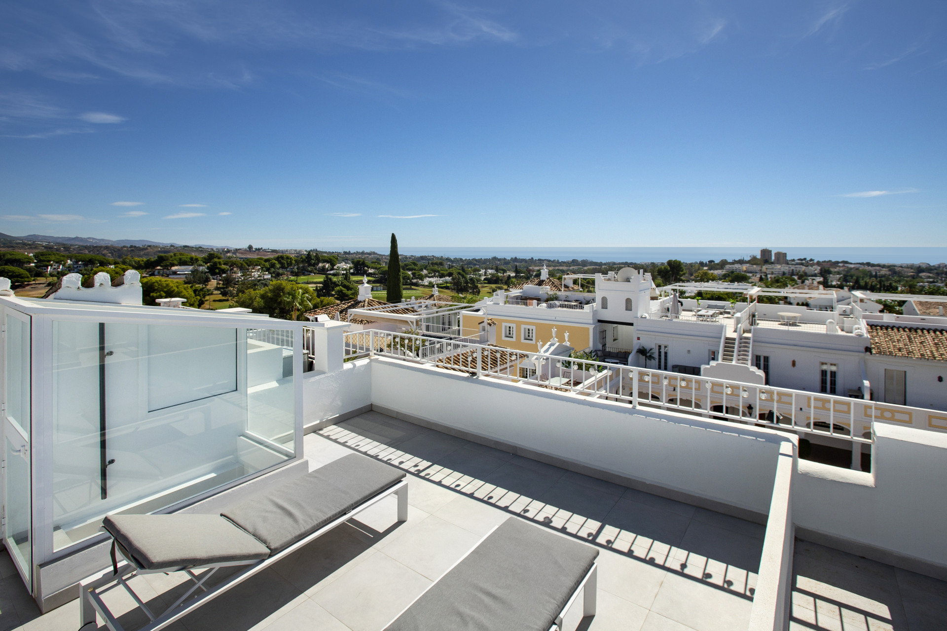 Zweistöckiges Penthouse im Verkauf in Aloha Pueblo, Marbella