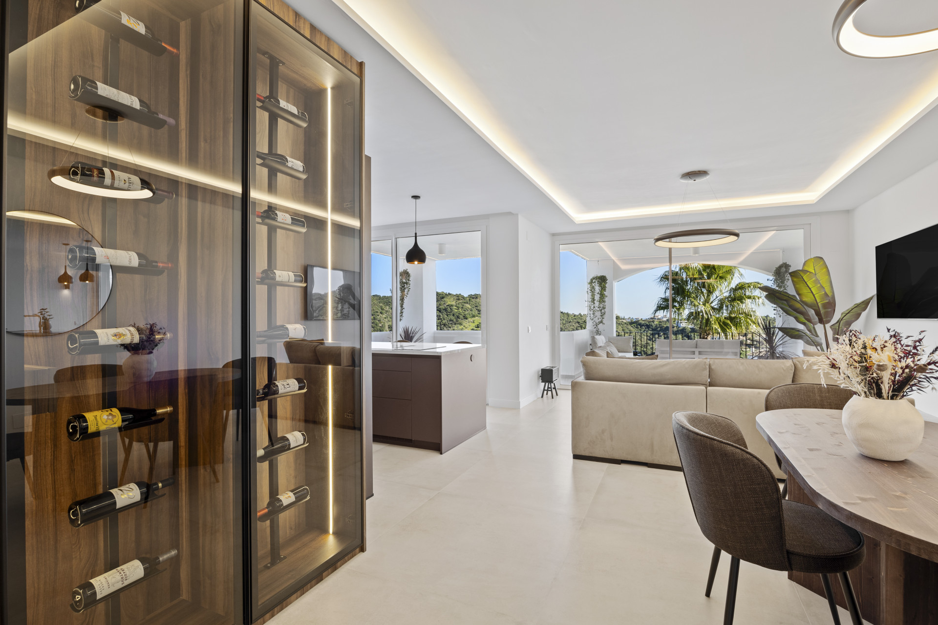 Luxuriöses Apartment mit Panoramablick in Benahavís
