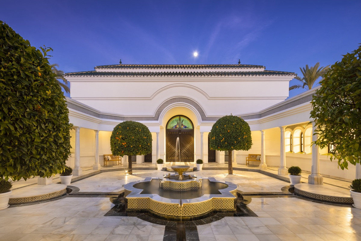 Einzigartiges Anwesen mit andalusischer Architektur und luxuriösem Innenhof