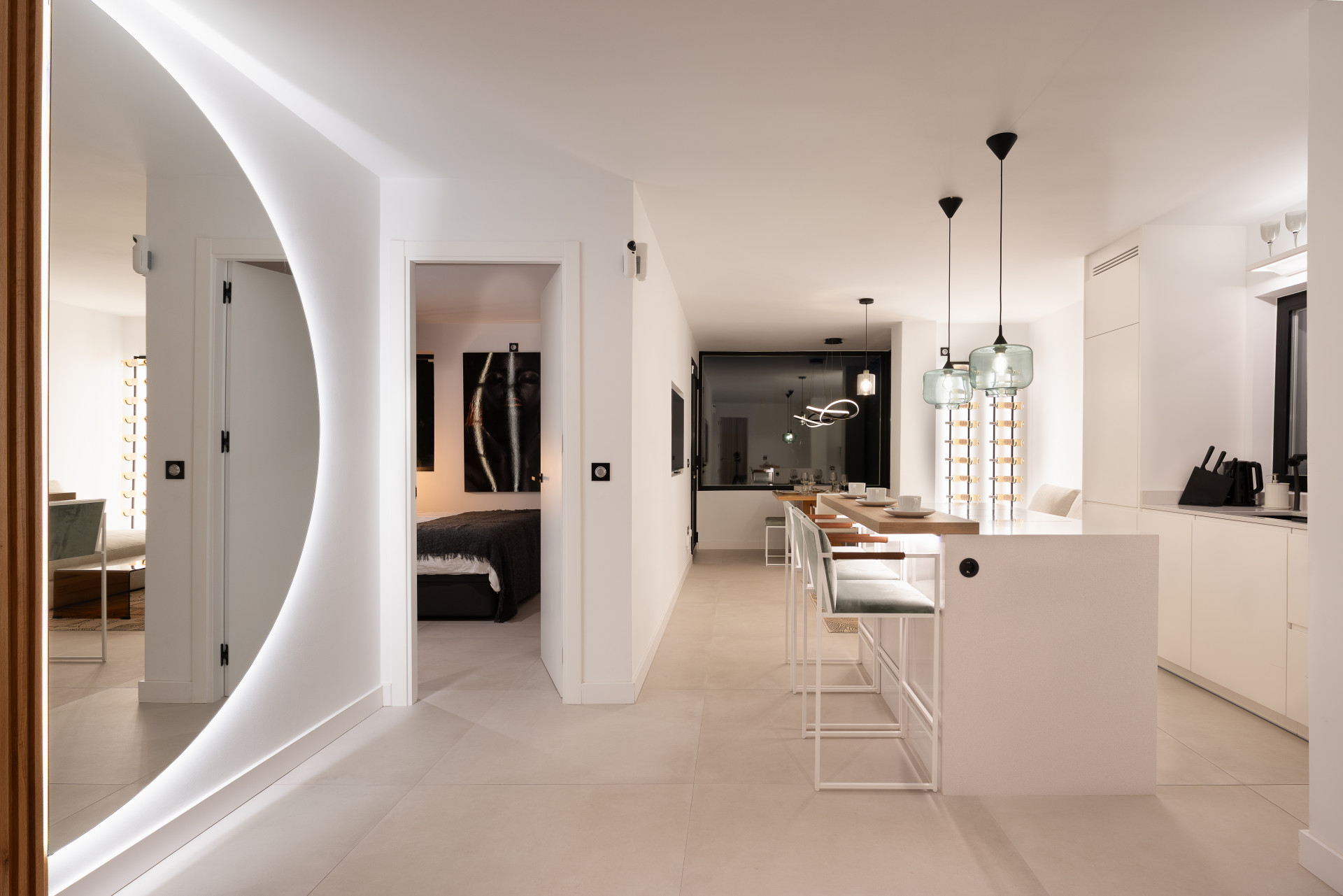 Modernes Penthouse mit Dachterrasse und Meerblick in Nueva Andalucía