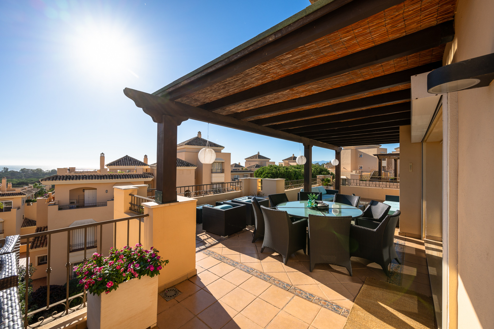 Luxuriöses Duplex-Penthouse in Elviria mit 360° Panoramaterrassen und erstklassiger Lage