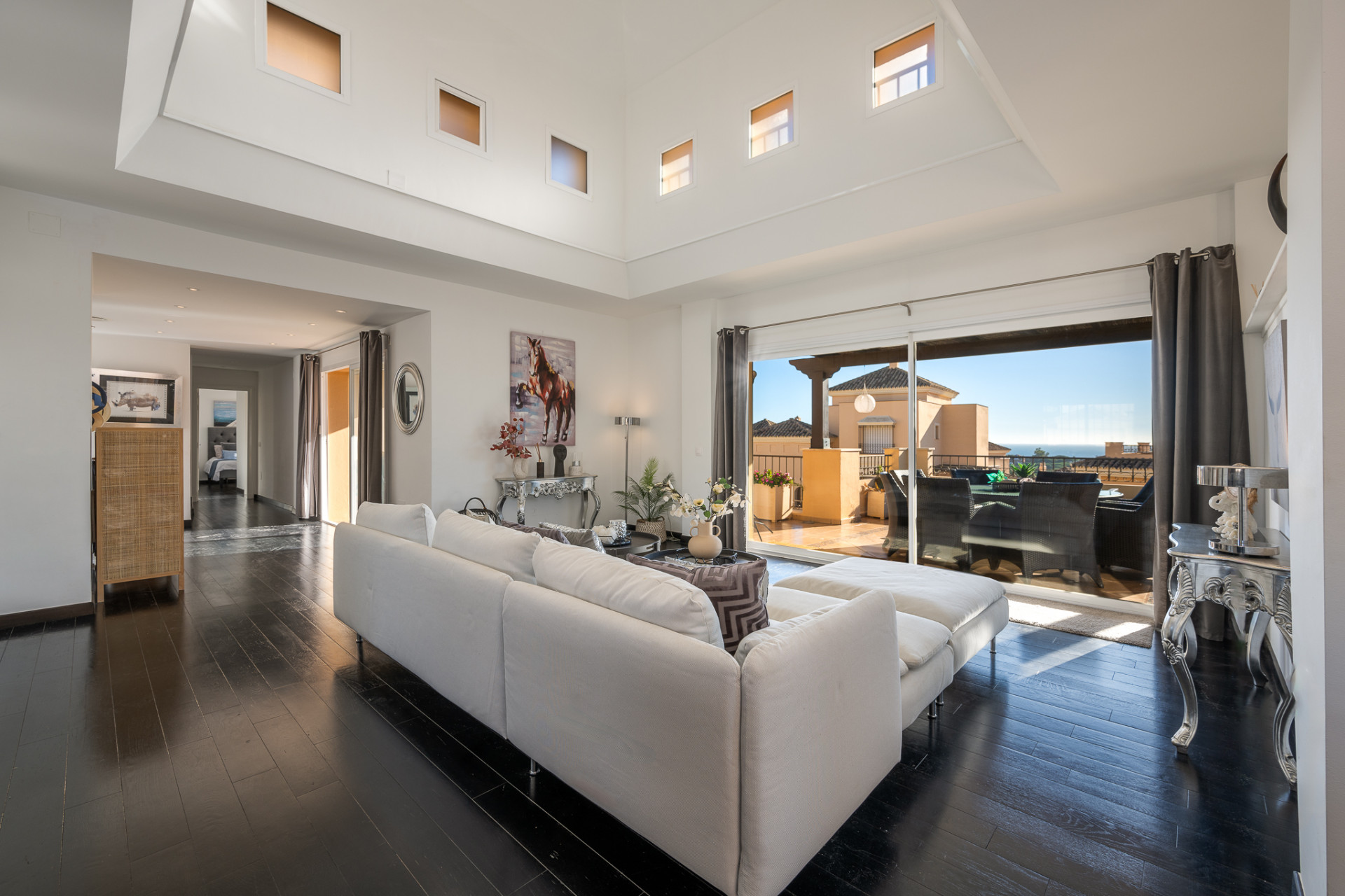 Luxuriöses Duplex-Penthouse in Elviria mit 360° Panoramaterrassen und erstklassiger Lage