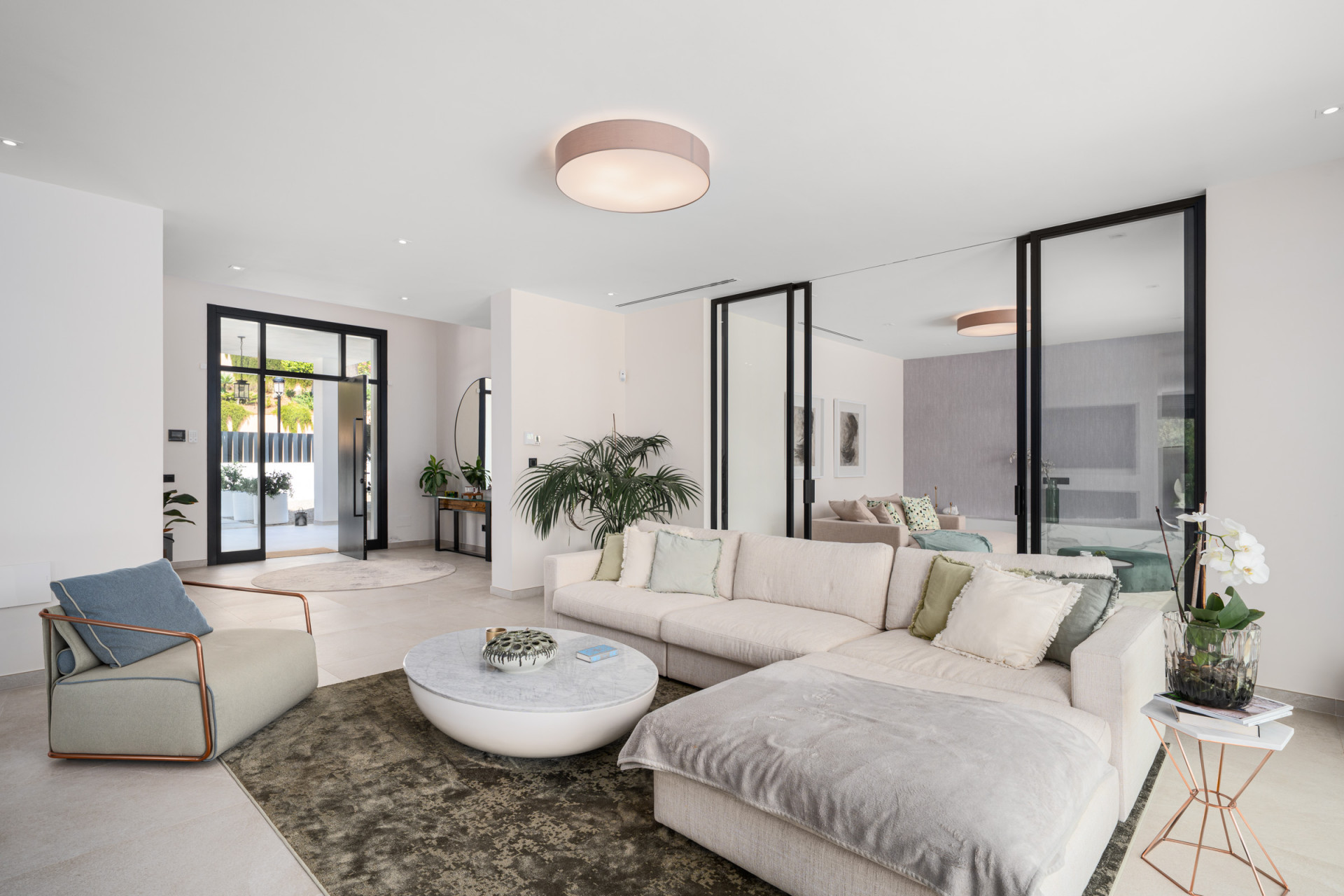Villa Andrea – Zeitgenössischer Luxus trifft mediterrane Leichtigkeit