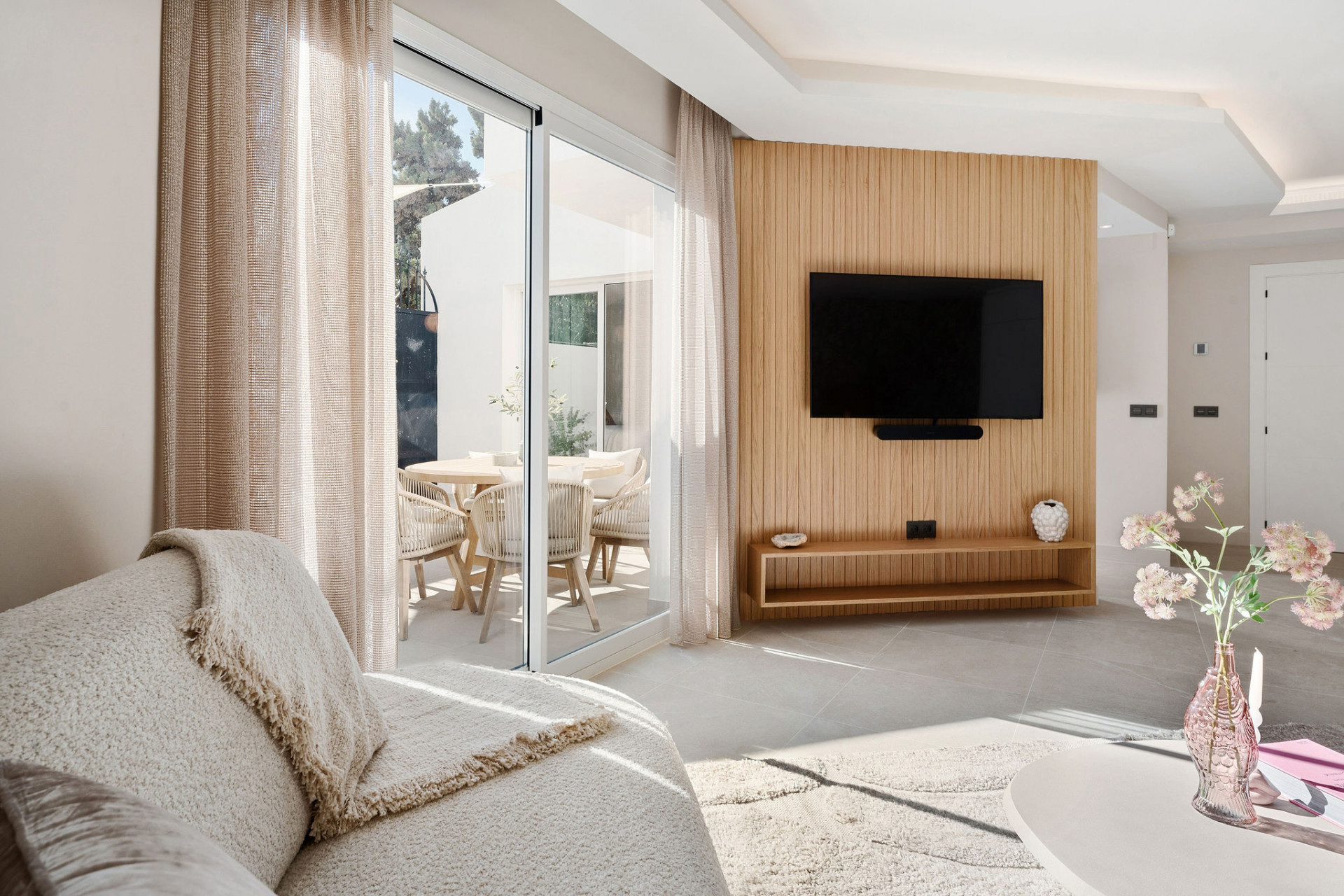 Eleganz trifft Komfort: Traumhaftes Stadthaus nahe Puerto Banús