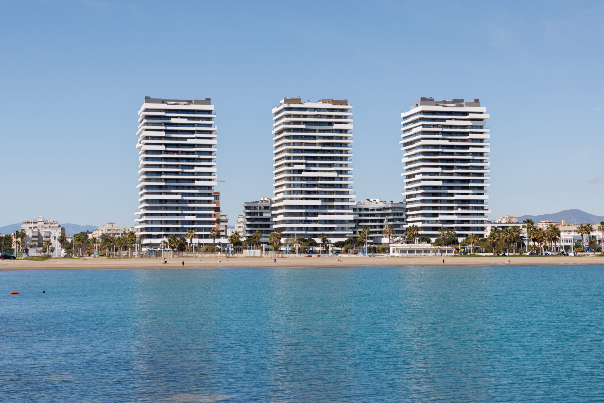 Málaga Towers – Luxury Beachfront Apartments in Málaga