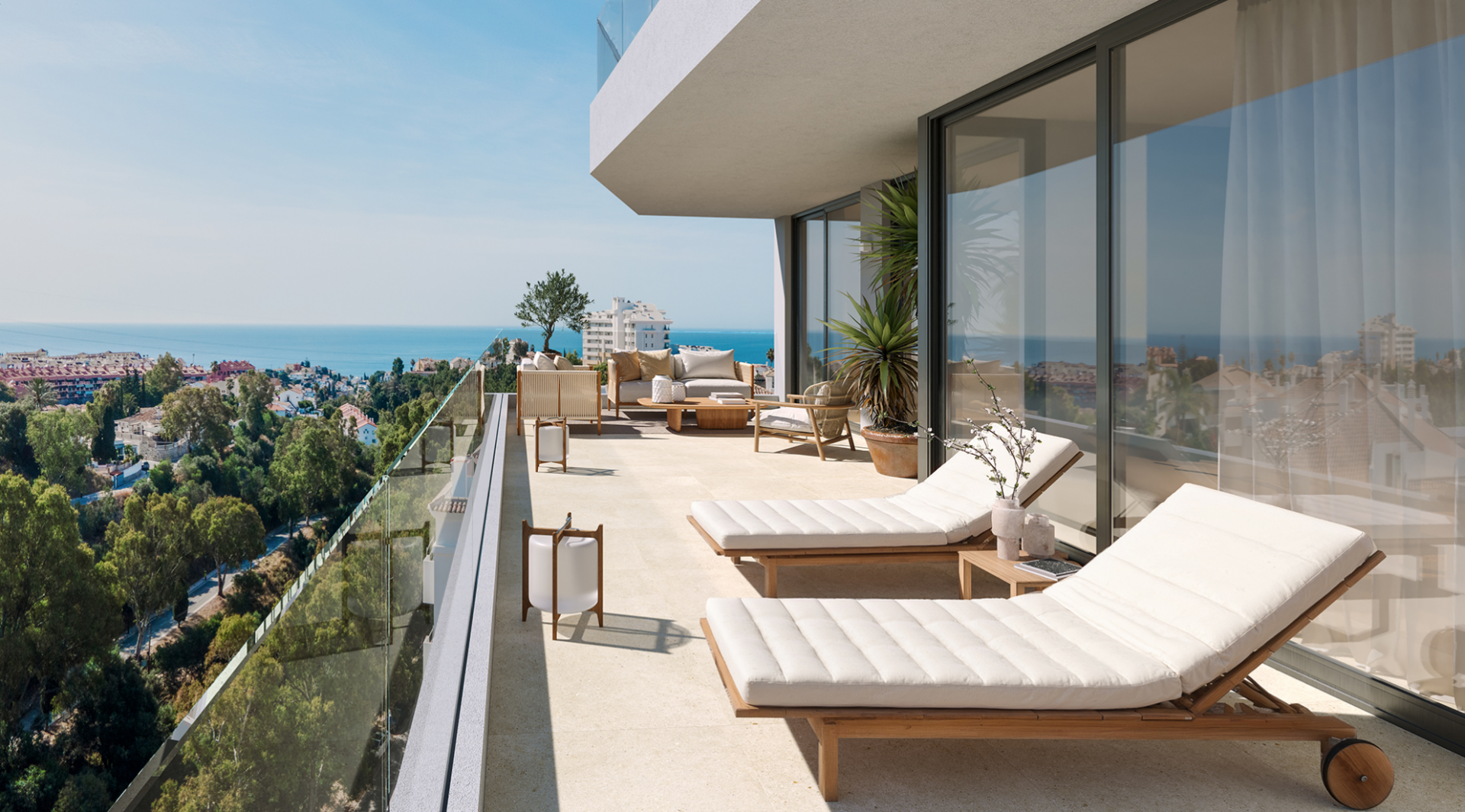 Sea-Facing 3-Bedroom Apartment in Torreblanca, Malaga