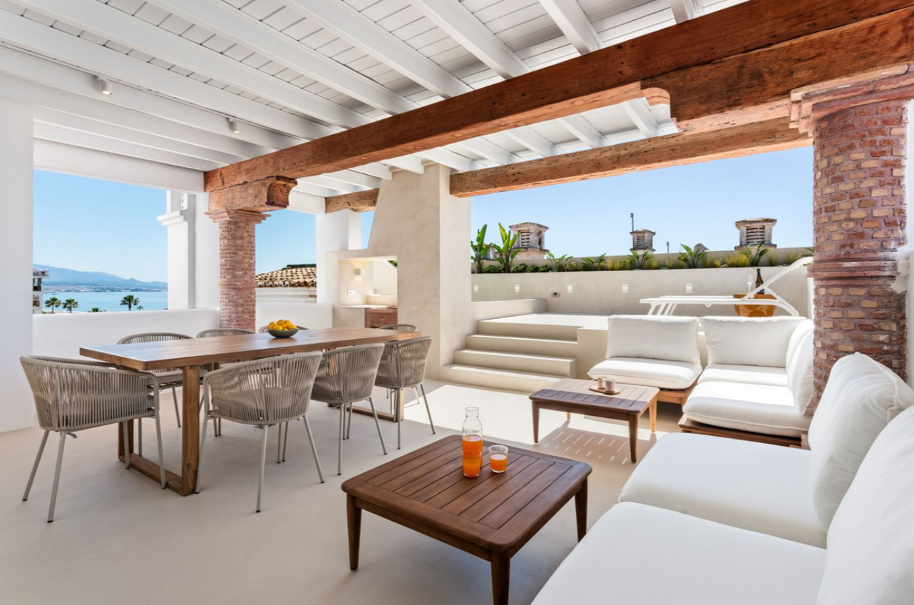 Luxury Frontline Marina Duplex Penthouse With Private Pool In La Duquesa