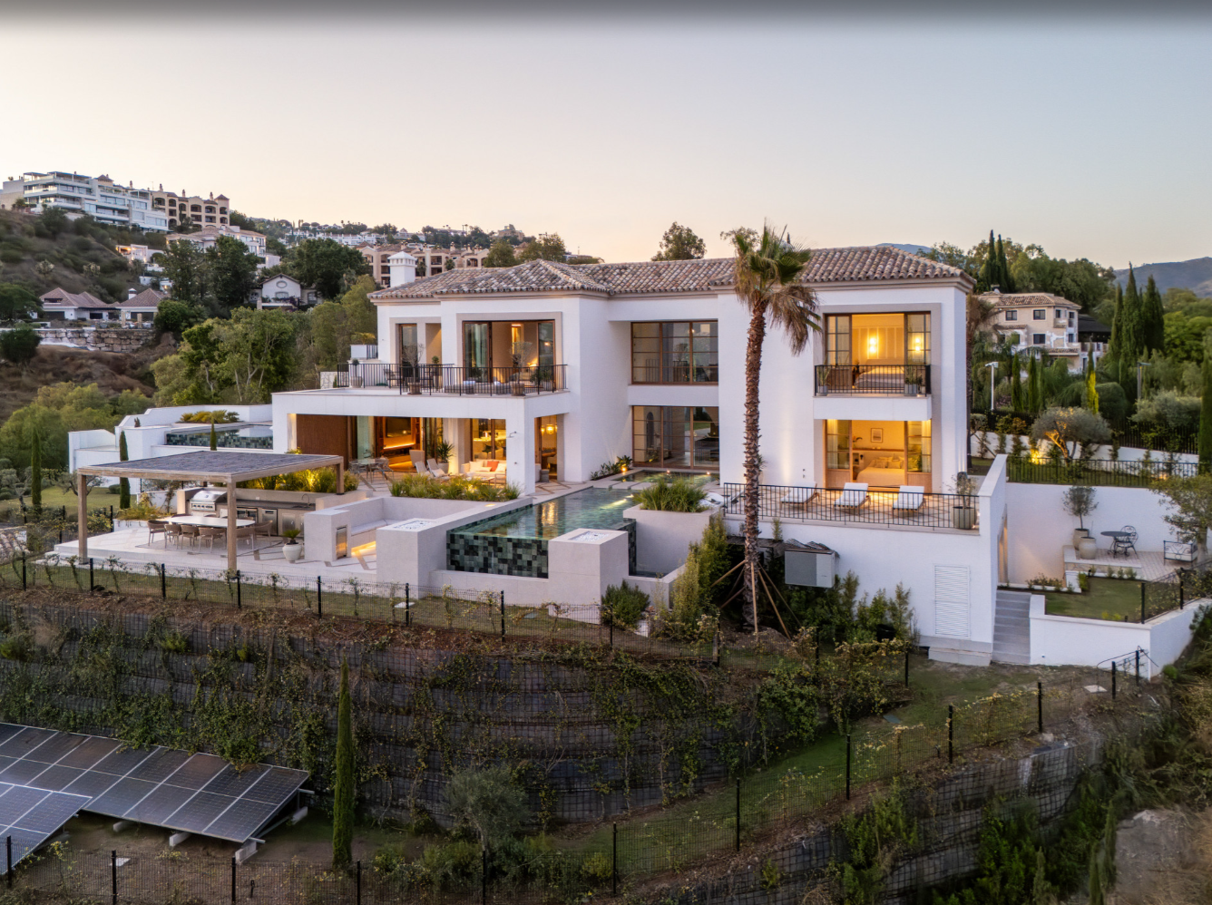 Luxury Retreat with Panoramic Views in La Quinta, Benahavís