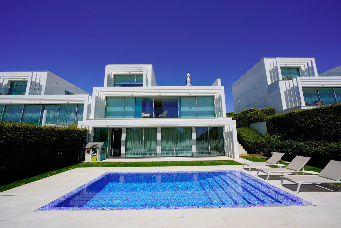 Contemporary Frontline Golf Villa with Panoramic Views in La Reserva, Sotogrande