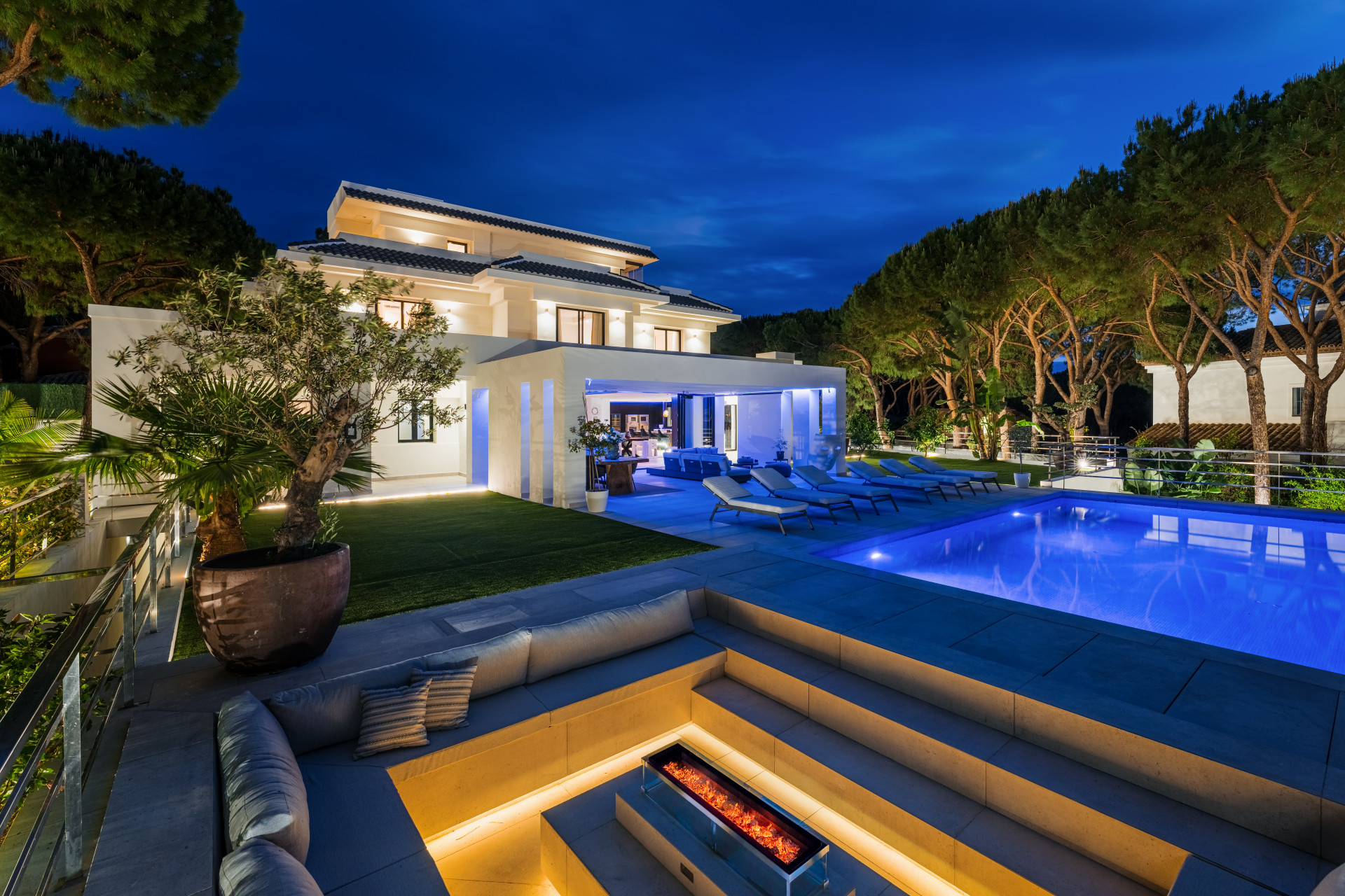 A Grand Villa Retreat in Marbella – Space, Style & Serenity
