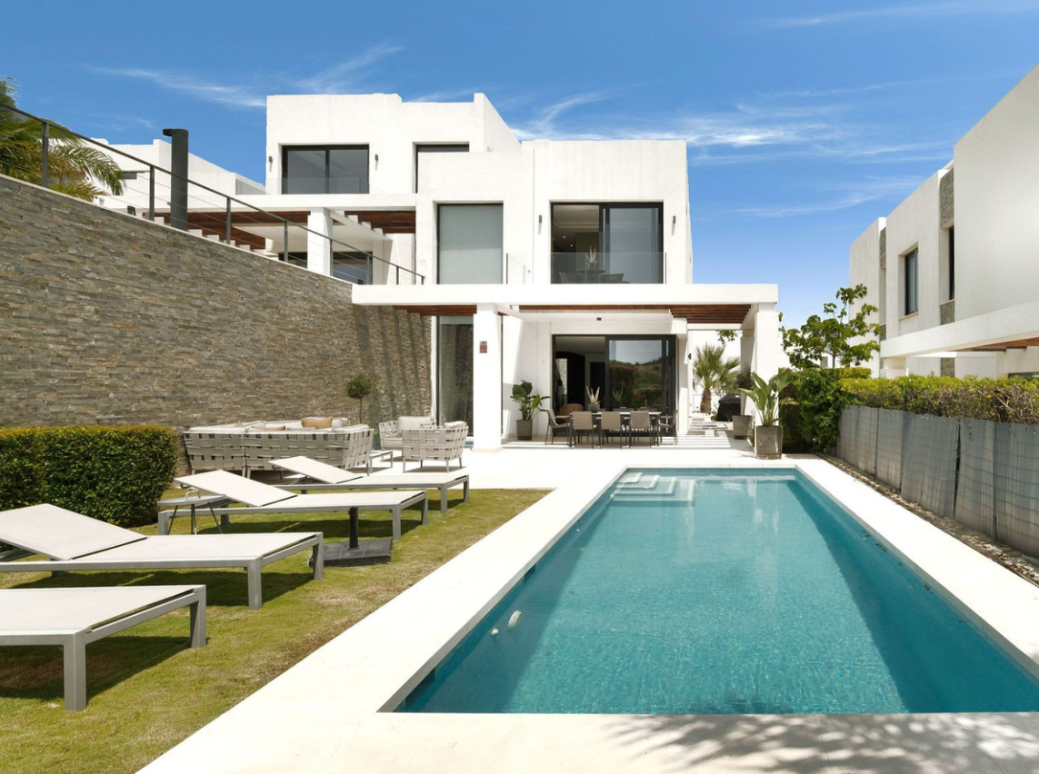 Modern Semi-Detached Villa with  Sea & Golf Views in Marbella East.