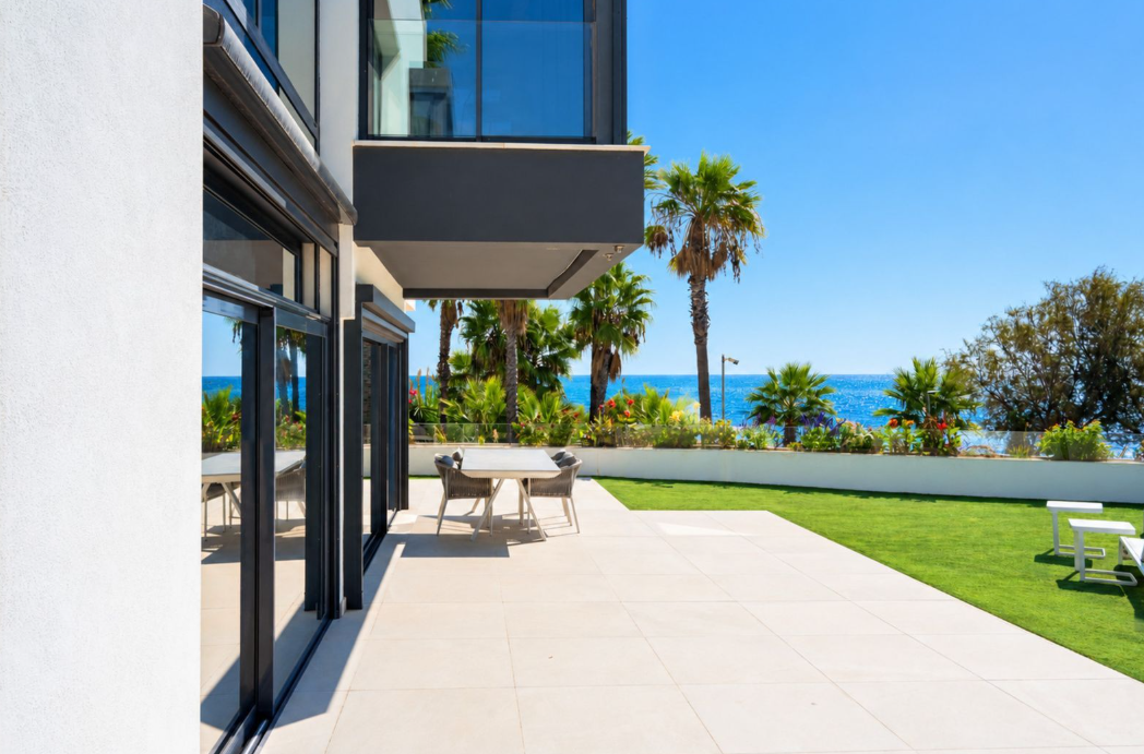 Luxury Beachfront Semi-Detached Villa for Sale in The Island, Estepona – Panoramic Sea Views, Private Garden & Exclusive Spa Facilities