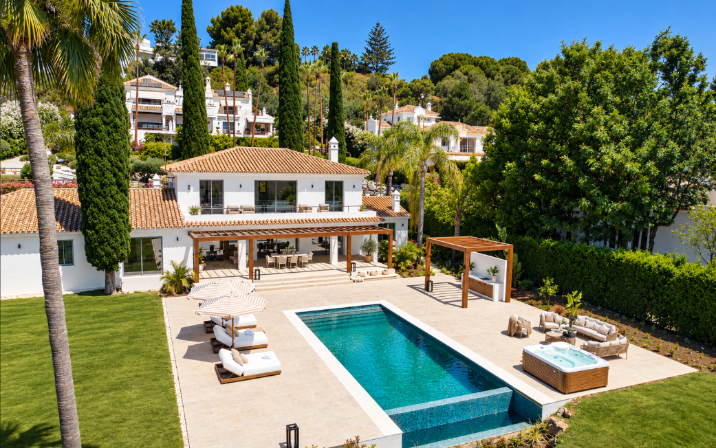 Luxury Family Villa for Sale in El Paraíso, on Marbella's New Golden Mile