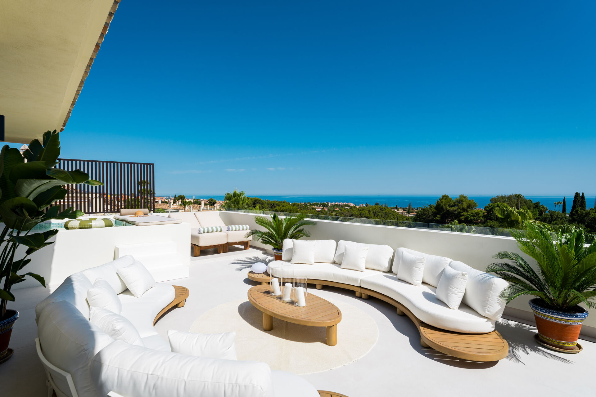 Luxury 4-Bedroom Penthouse for Sale in Sierra Blanca, Marbella with Panoramic Sea Views