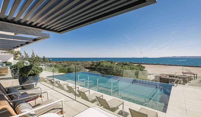 MARE RESIDENCE: Luxury Frontline Beachfront Apartment for Sale in Estepona with Panoramic Sea Views