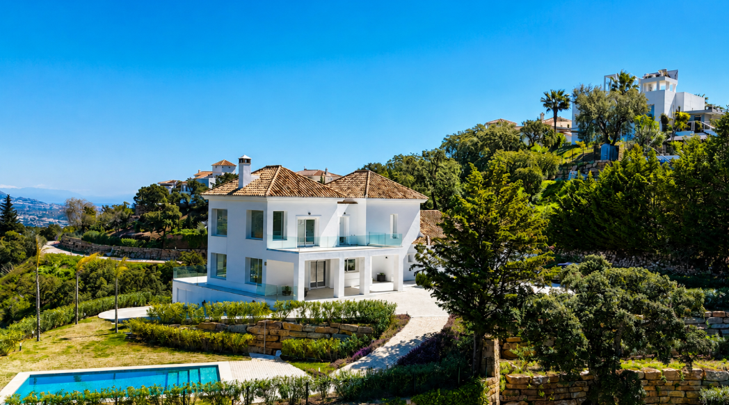 Luxury Contemporary Villa for Sale in La Mairena, Marbella with Panoramic Views
