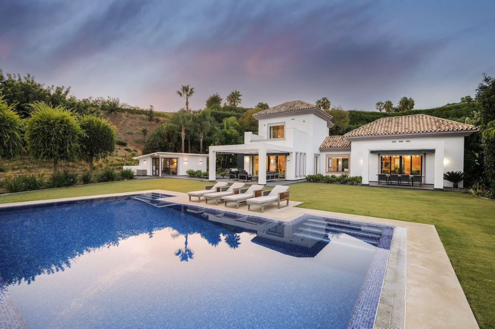 Luxury Villa Over 7.500sqm plot for Sale in Gated Monte Mayor Estate, Benahavís