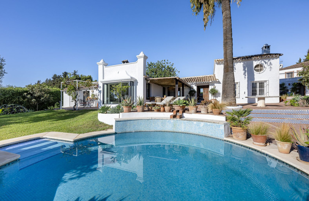Renovated Country Style Villa for Sale in Guadalmina Alta Marbella | Countryside Views