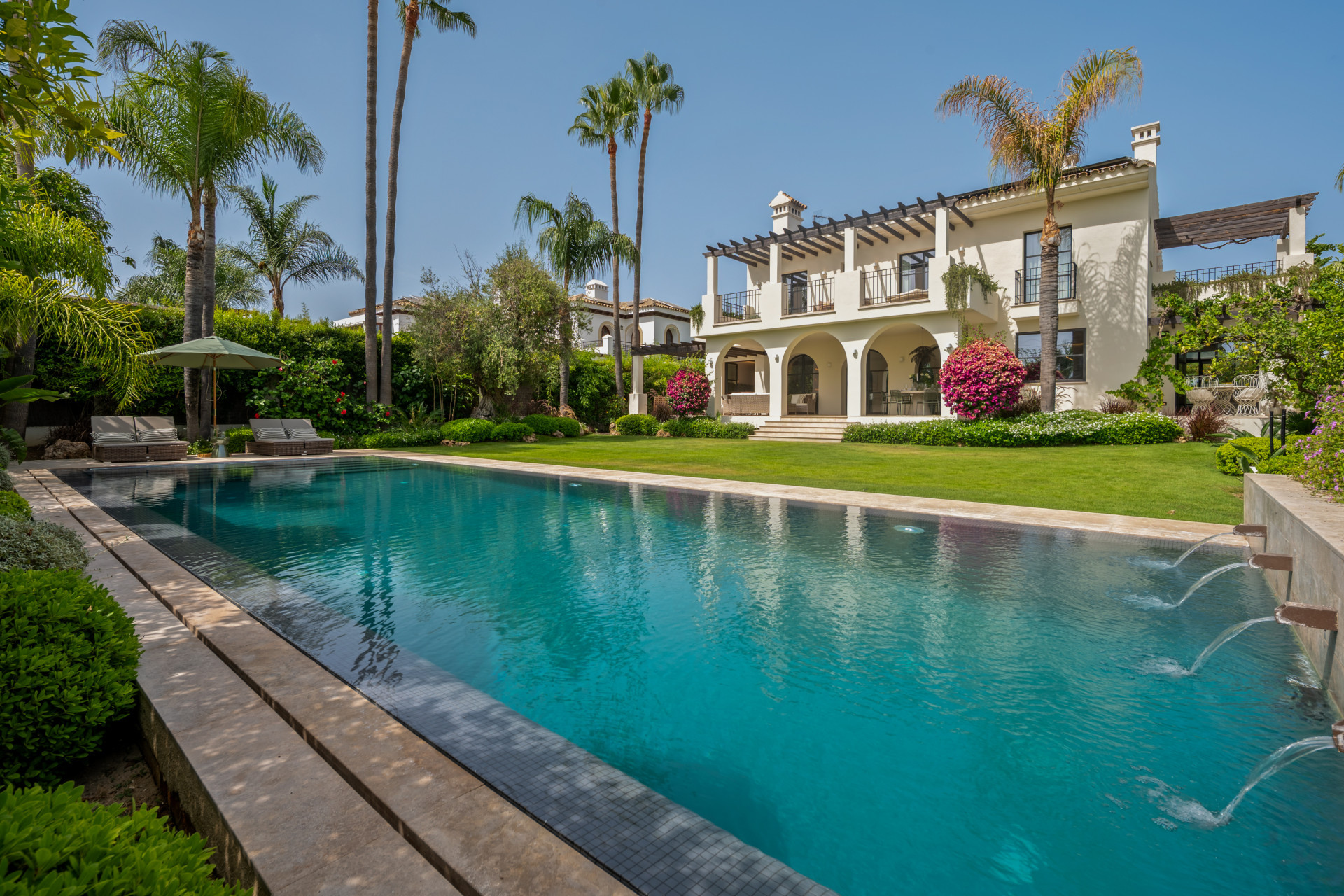 Contemporary Beachside Villa in Linda Vista, San Pedro Alcántara | Marbella