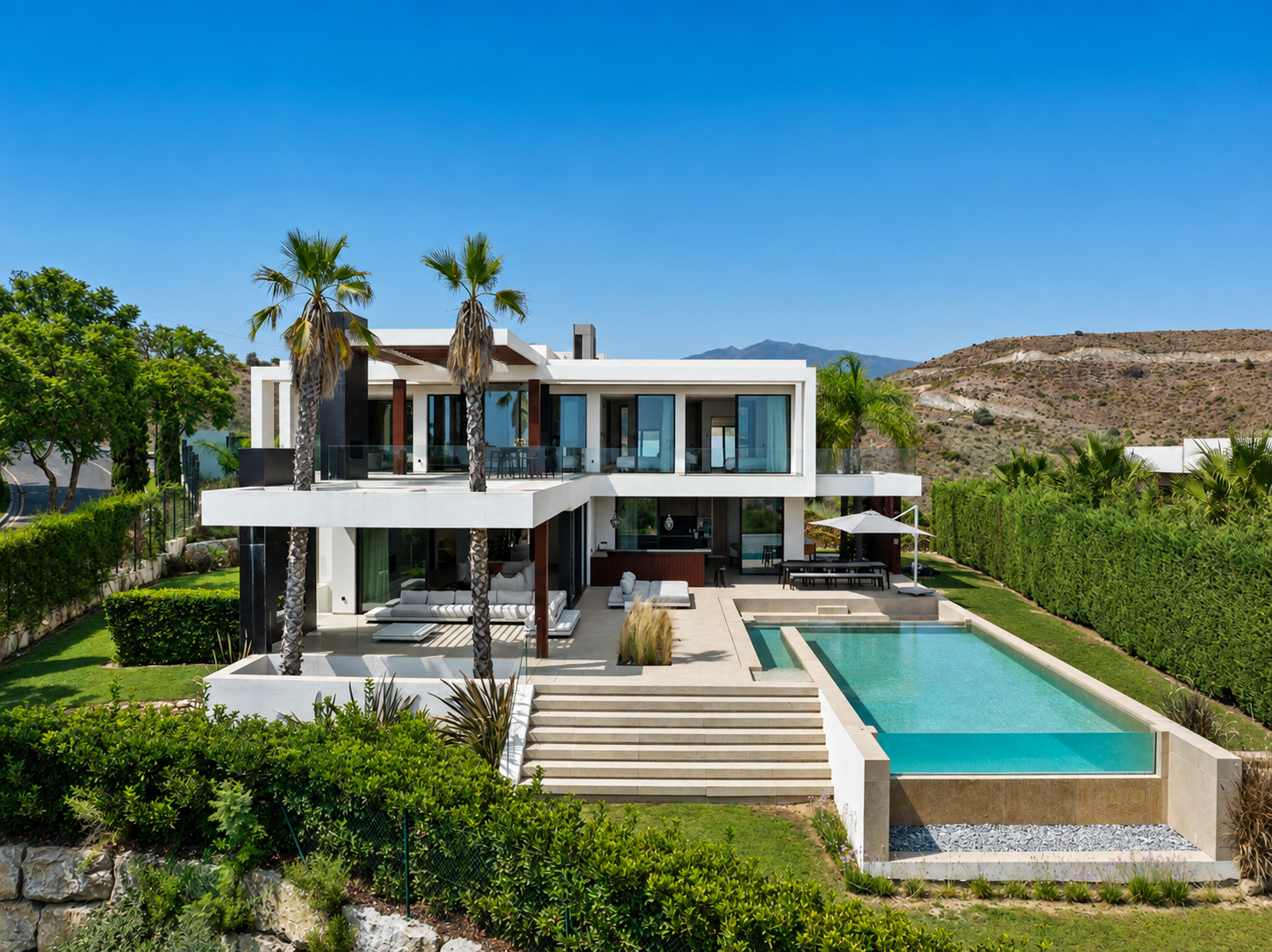 Contemporary Luxury Villa for Sale in Los Flamingos, Marbella