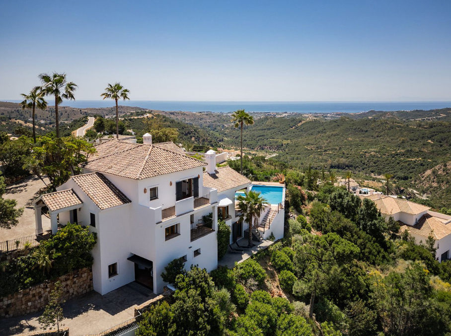 Hilltop Mediterranean Retreat with Panoramic Sea Views in Gated Community of Monte Mayor