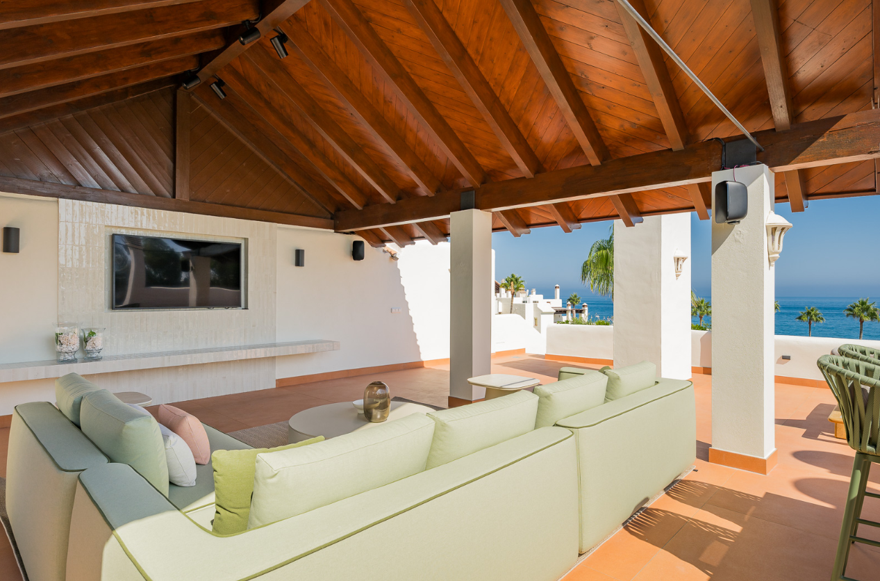 Exceptional Beachfront Penthouse with Panoramic Mediterranean Views