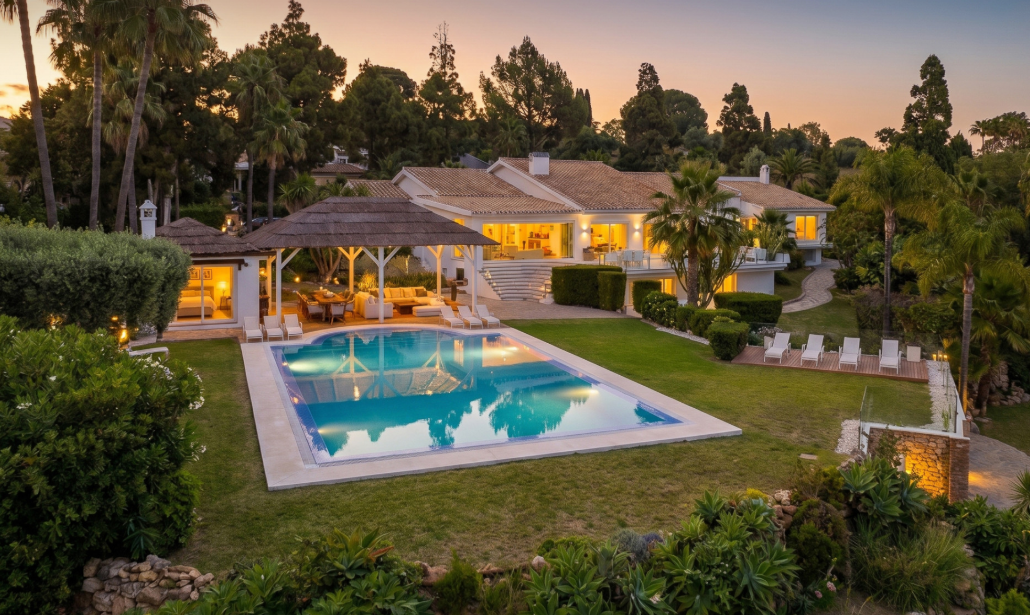 Luxury Sea View Retreat with Tropical Gardens and Guest Accommodation