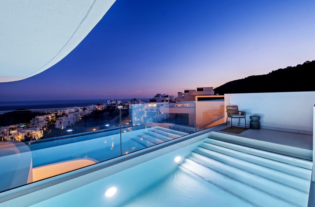 Panoramic Sea View Duplex Penthouse in Marbella’s Most Exclusive Resort