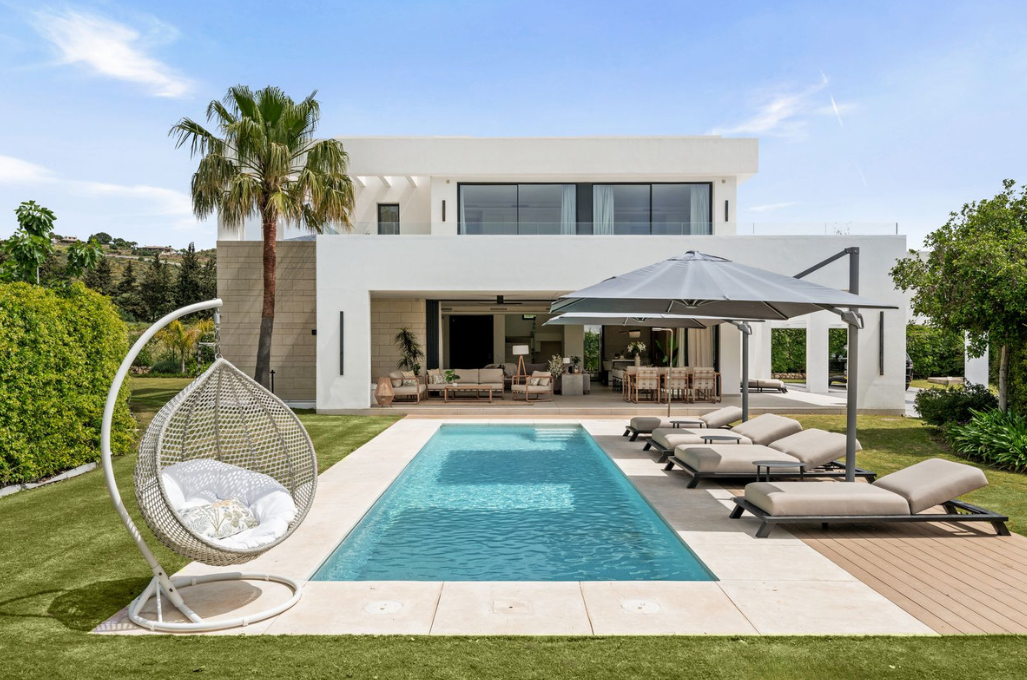 Elegant Modern 5 Bedroom Villa Close to La Cala de Mijas & La Cala Golf Resort