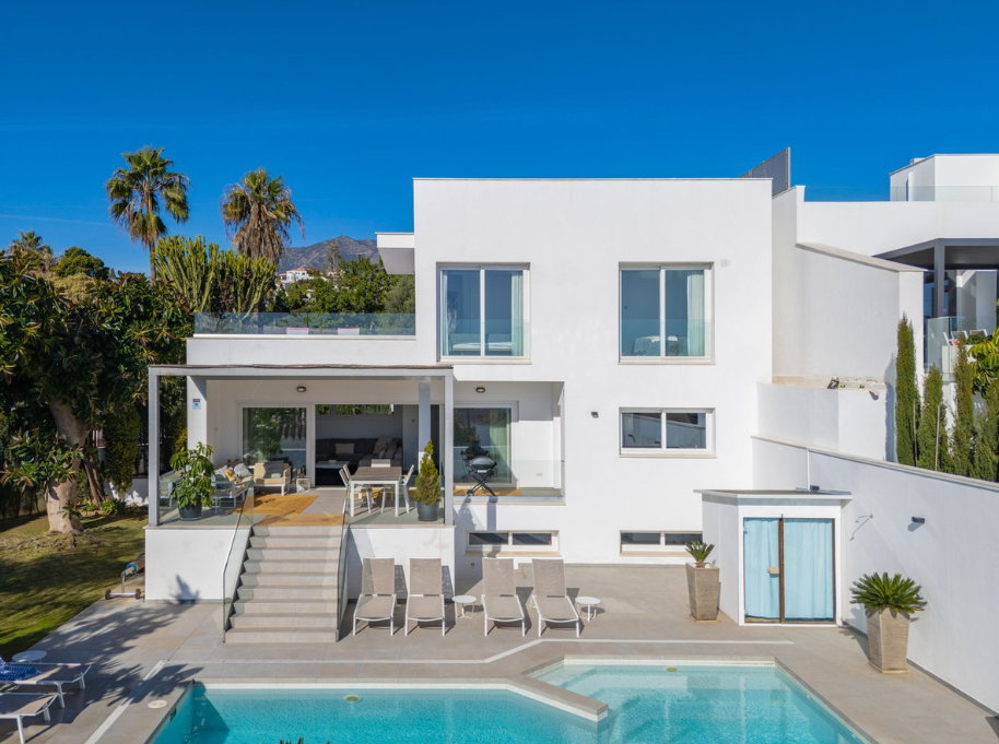 Walk-to-Beach Luxury Villa in One of Fuengirola’s Best Locations