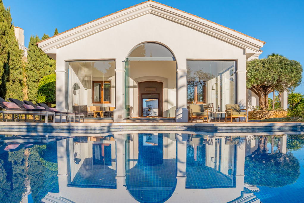 Timeless Elegance in the Hillside location of Benahavis