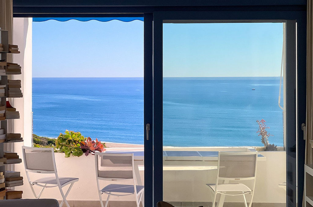 Stunning Townhouse with Panoramic Sea & Golf Views in La Alcaidesa Golf Resort