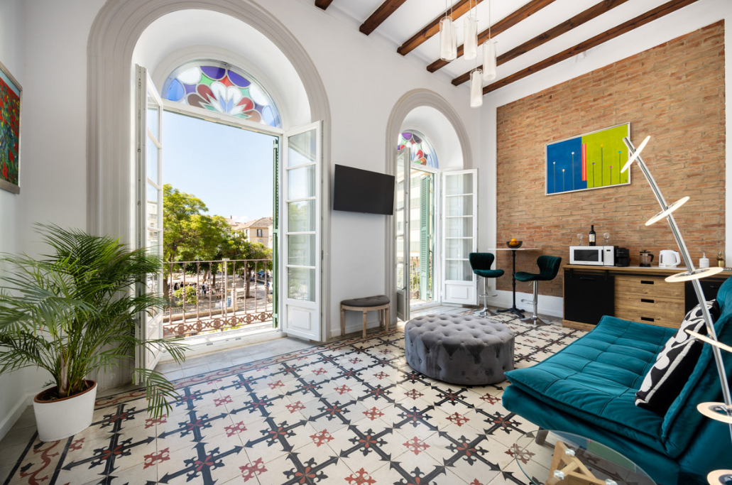 Rare Historic Residence with Rental Licence in Málaga’s City Centre – Overlooking Plaza de la Merced