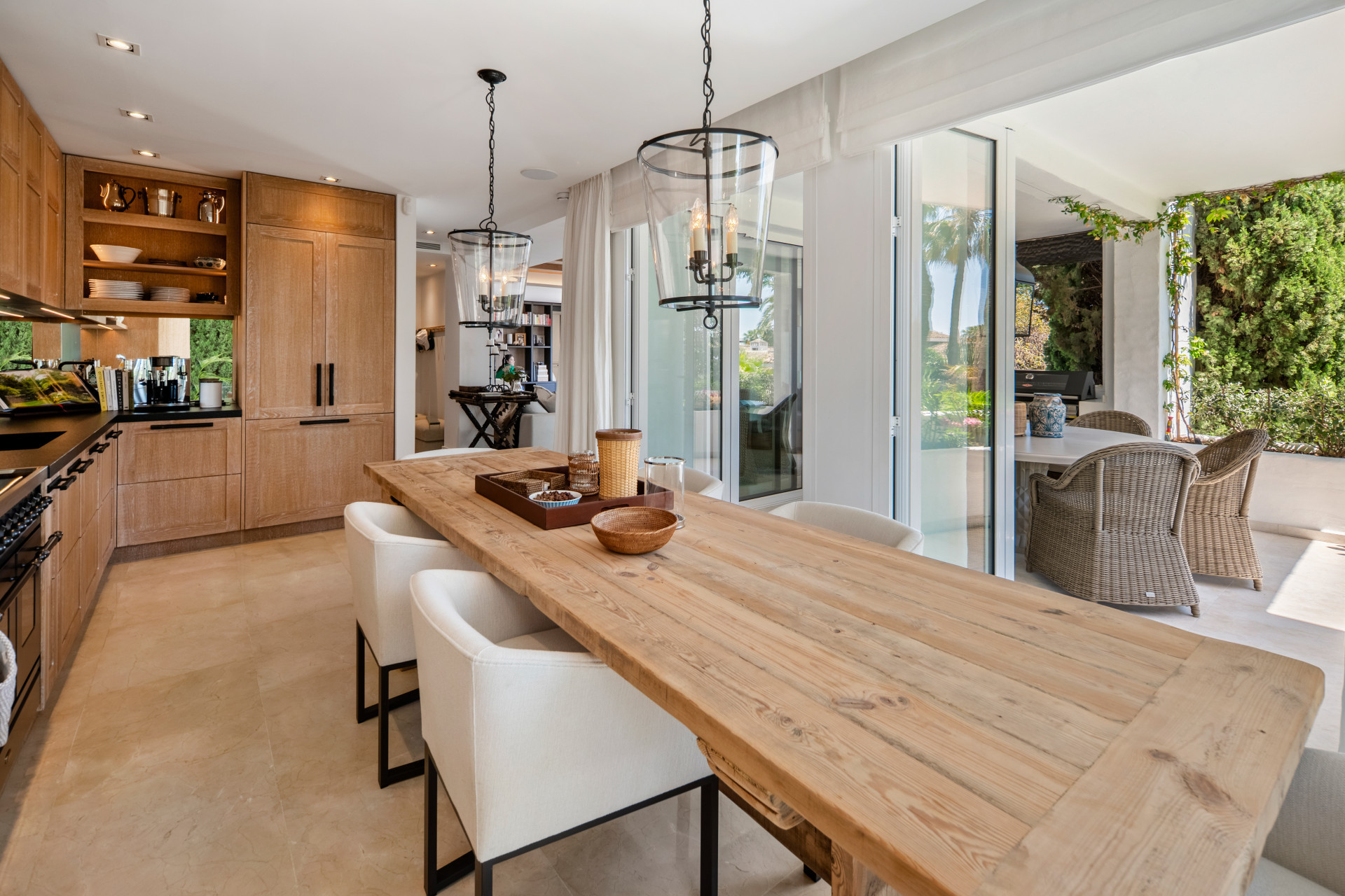 Sophisticated Beachside Living in the Heart of Puente Romano