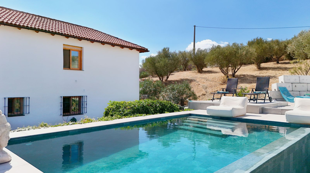 Charming Country Finca with AFO, Saltwater Pool & Prime Location near Coín