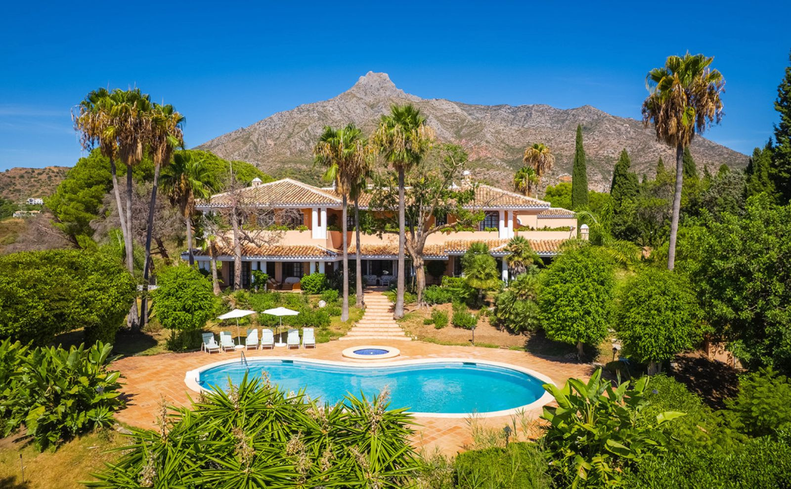 Luxury Mediterranean Estate for Sale on Marbella’s Golden Mile