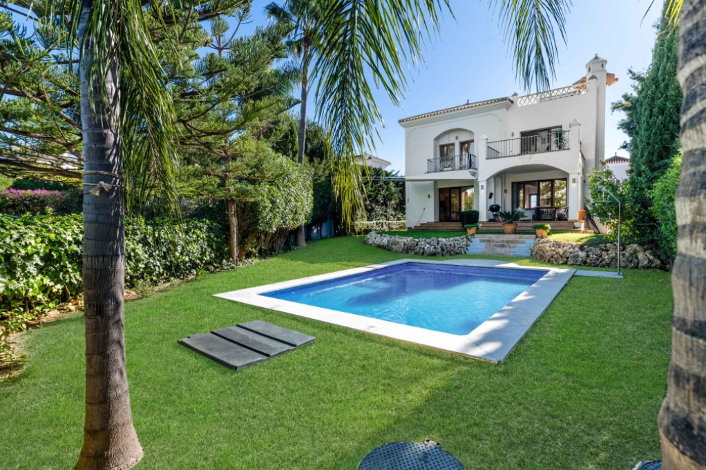Stunning Andalusian-Style Villa on the New Golden Mile, Estepona