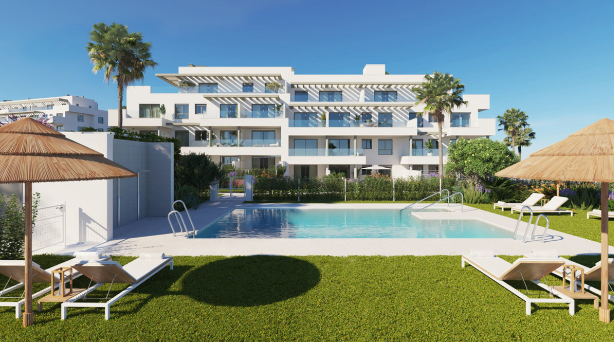 Stylish 2-Bedroom Apartment Just Minutes Walk from the Beach in Mijas Costa