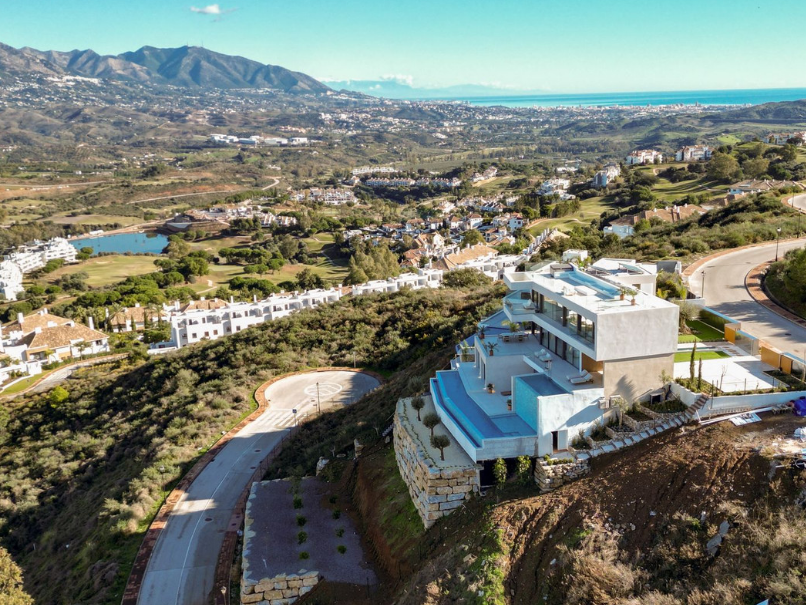 Brand-New 5 Bedroom Modern Villa with Spectacular Panoramic Views in La Cala Golf Resort