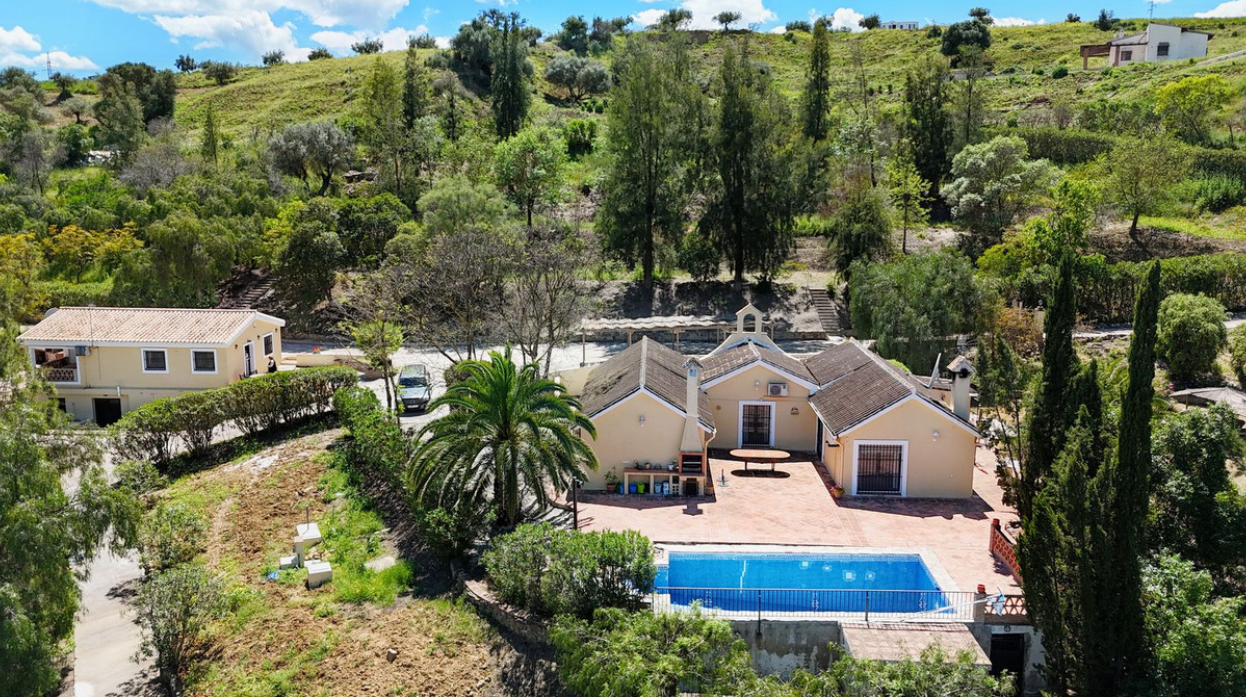 Charming Riverside Property for Sale – 10,300 m² Estate with Two Houses, Pool & Stunning Views