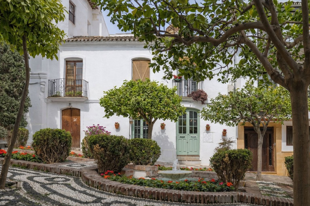 Charming 3-Bedroom Townhouse in Estepona Old Town with Rooftop Terrace