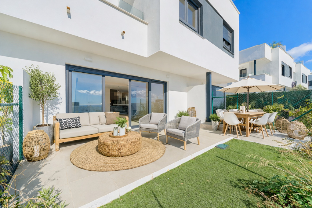 FINAL UNIT: Brand New Key-Ready Semi-Detached Home – Walking Distance to the Beach in La Cala de Mijas