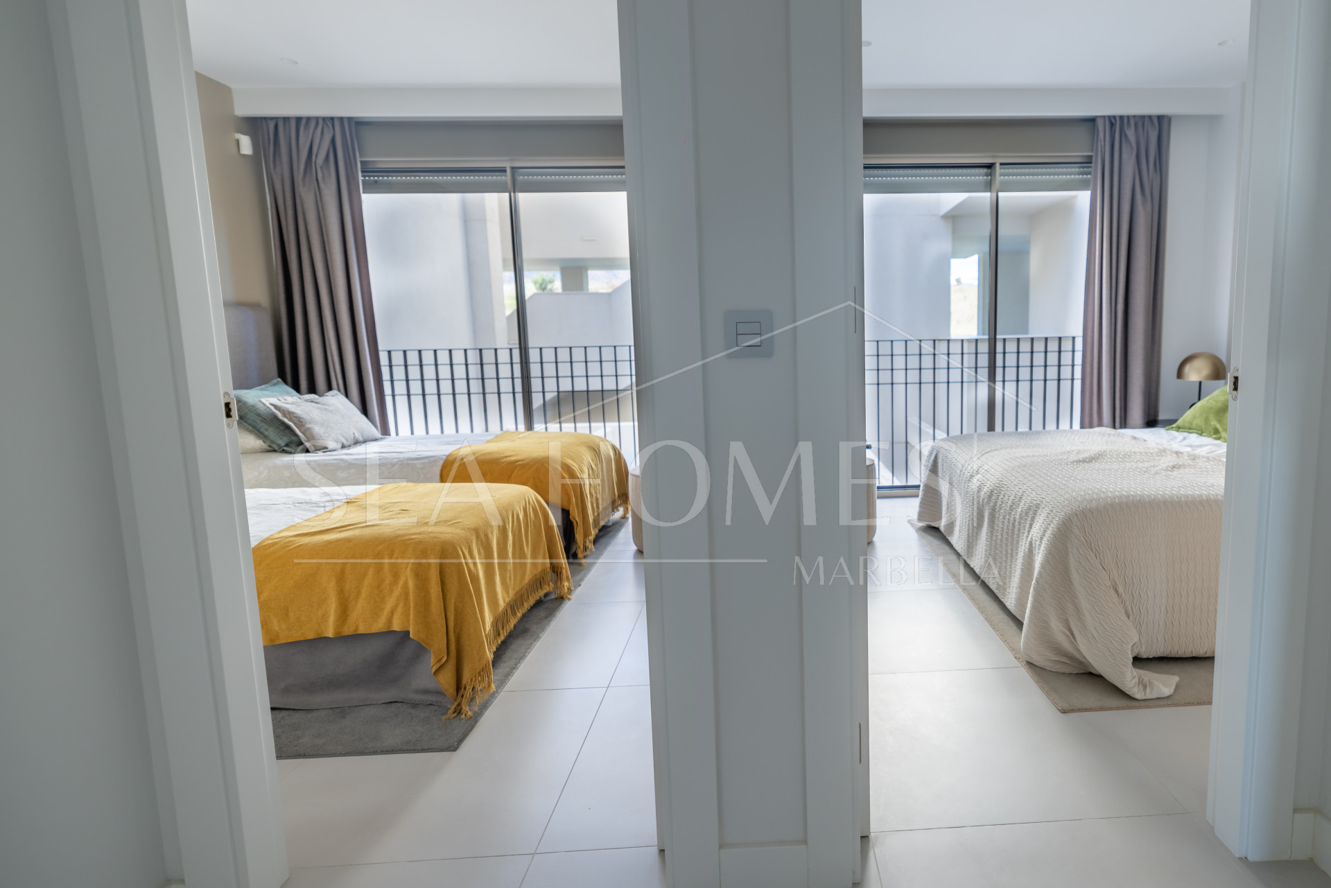 Modern 3 bedroom apartment with amazing sea views!